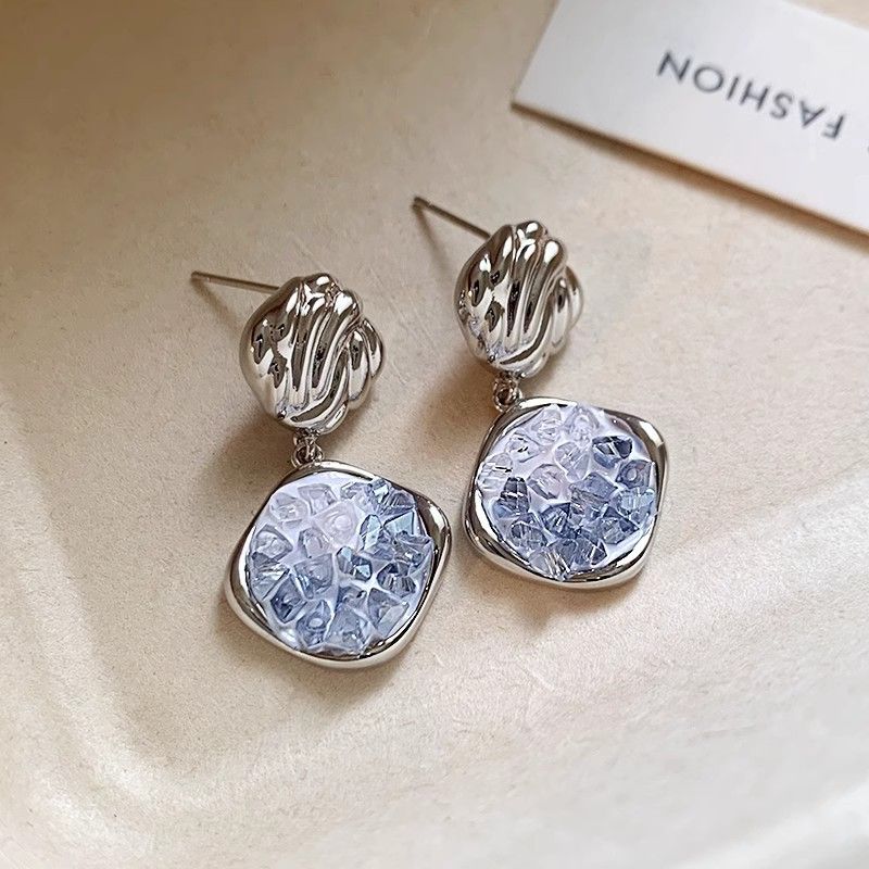 New silver needle blue crystal butterfly earrings, high-class light luxury earrings for small audience, Korean fashionable popular earrings for women, simple and elegant, fashionable and versatile
