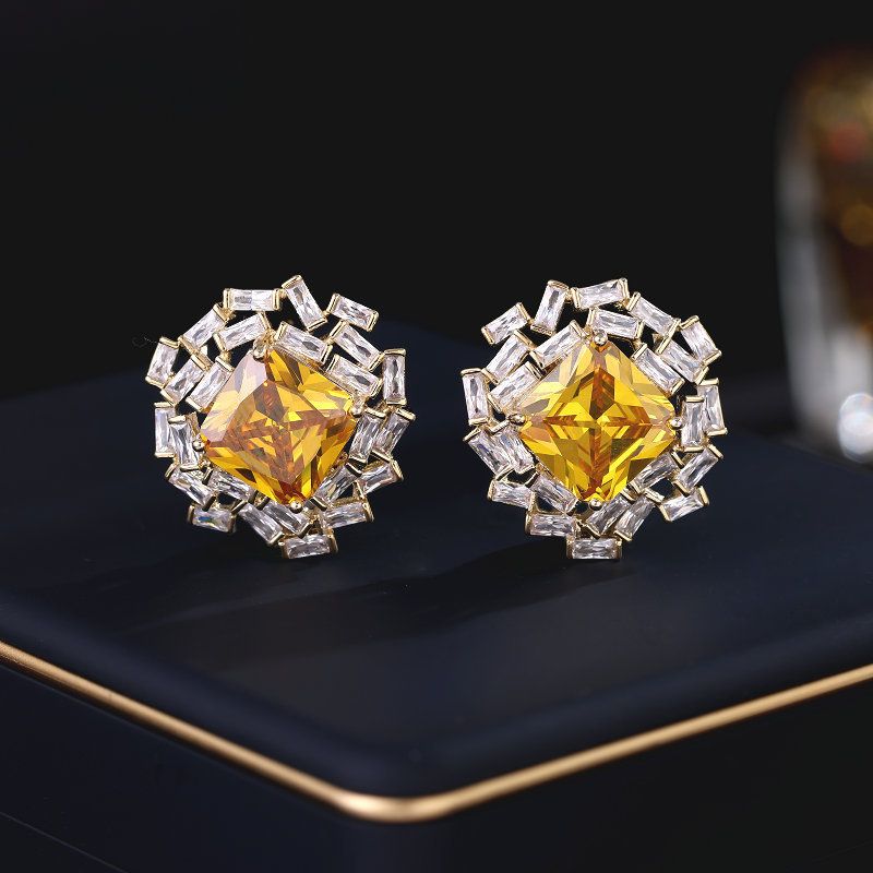 S925 Silver Needle New Earrings Zircon High Grade Crystal Earrings Trendy Niche Light Luxury Super Sparkling Square Sugar Zircon Earrings