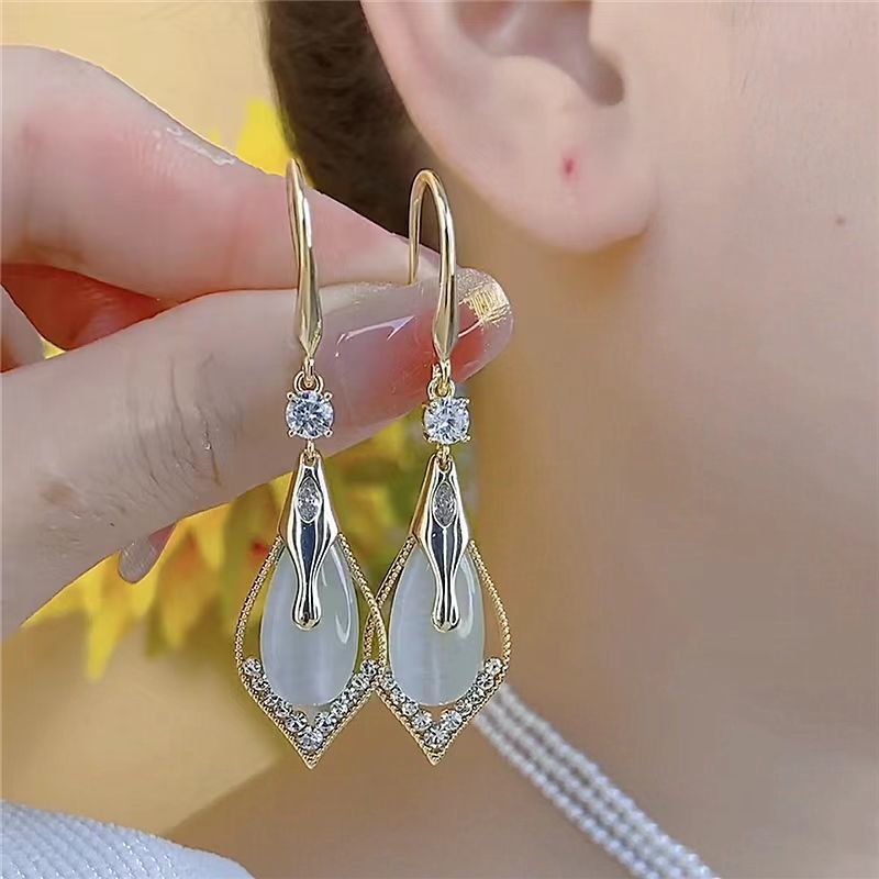 Silver Needle Exquisite Zircon Clover AB Double Wear Double sided Earrings Fashionable Atmosphere Versatile Daily New Ear Buckle
