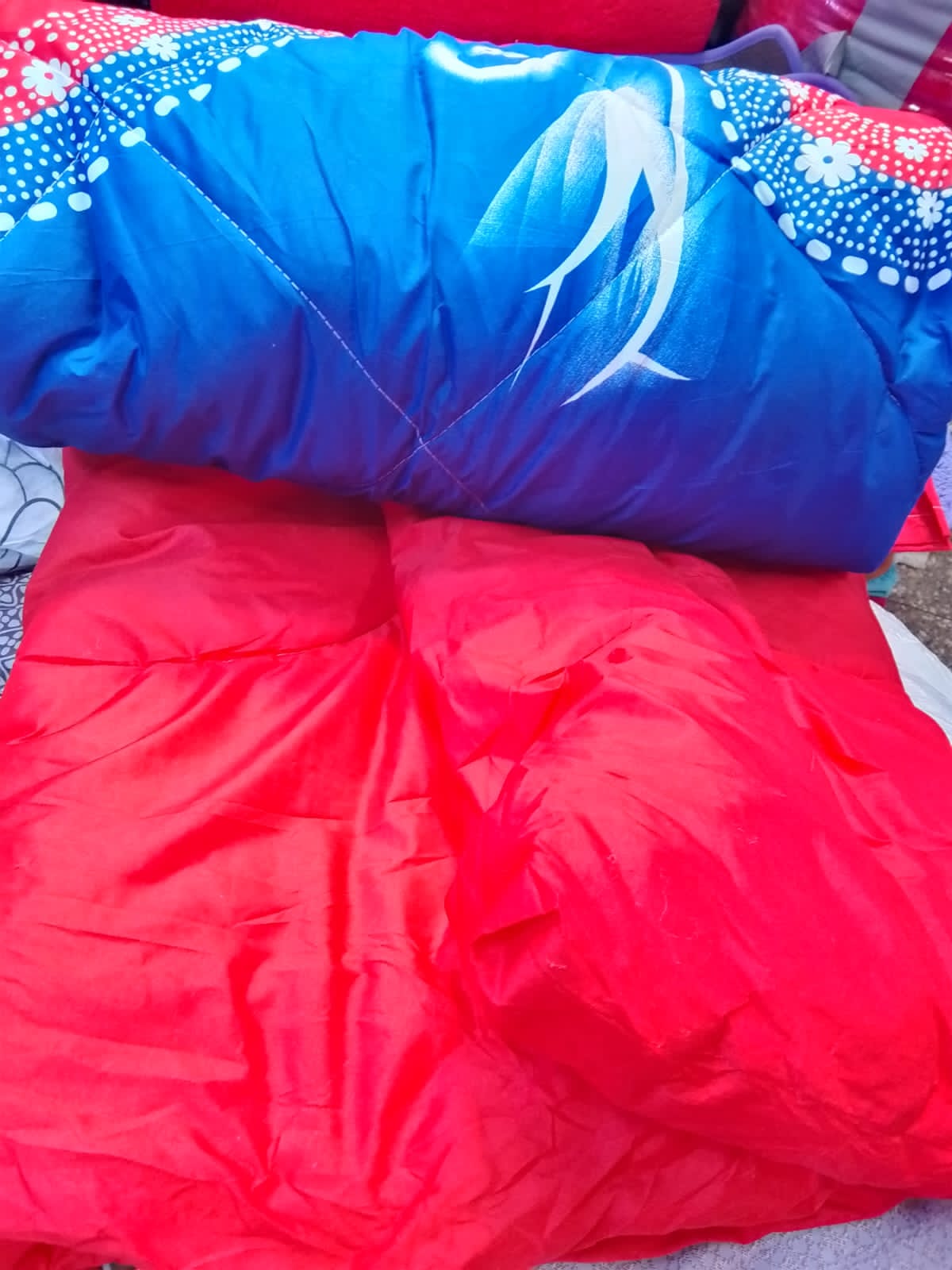 6x6 Soft Unbinded Duvet Set, Size  – Includes1Duvet, 1 Matching Bedsheet & 2 Pillowcases for Comfortable and Stylish Bedding