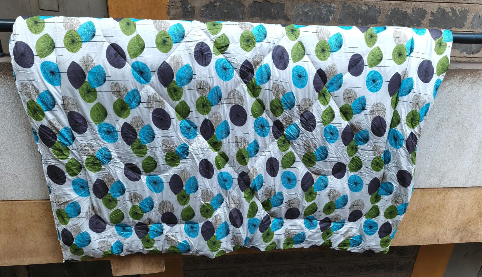 6x6 Soft Unbinded Duvet Set, Size  – Includes1Duvet, 1 Matching Bedsheet & 2 Pillowcases for Comfortable and Stylish Bedding