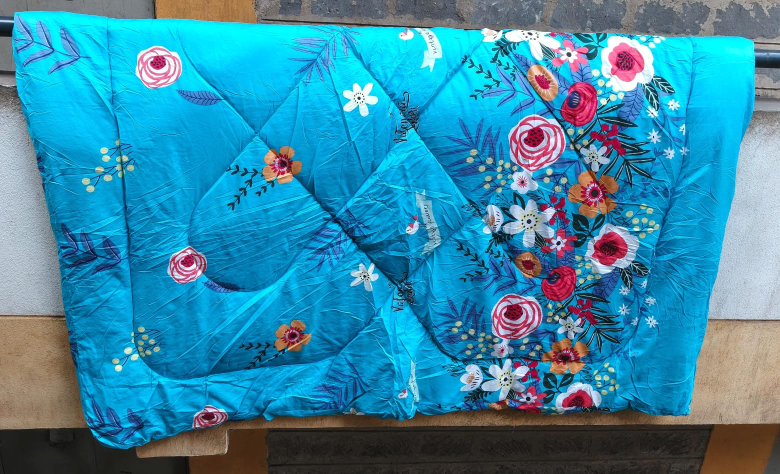 6x6 Soft Unbinded Duvet Set, Size  – Includes1Duvet, 1 Matching Bedsheet & 2 Pillowcases for Comfortable and Stylish Bedding