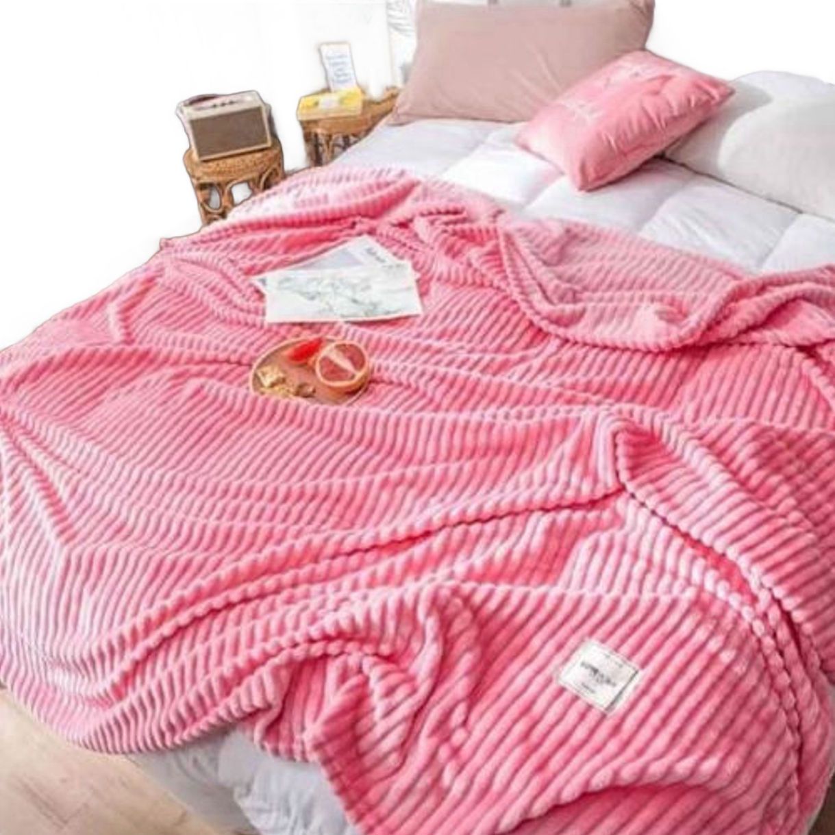 Quality and heavy  Pattern Fleece velvet
This high-quality blanket is made of velvet fabric. Lightweight material, skin friendly and soft, with a sturdy yet elegant design.