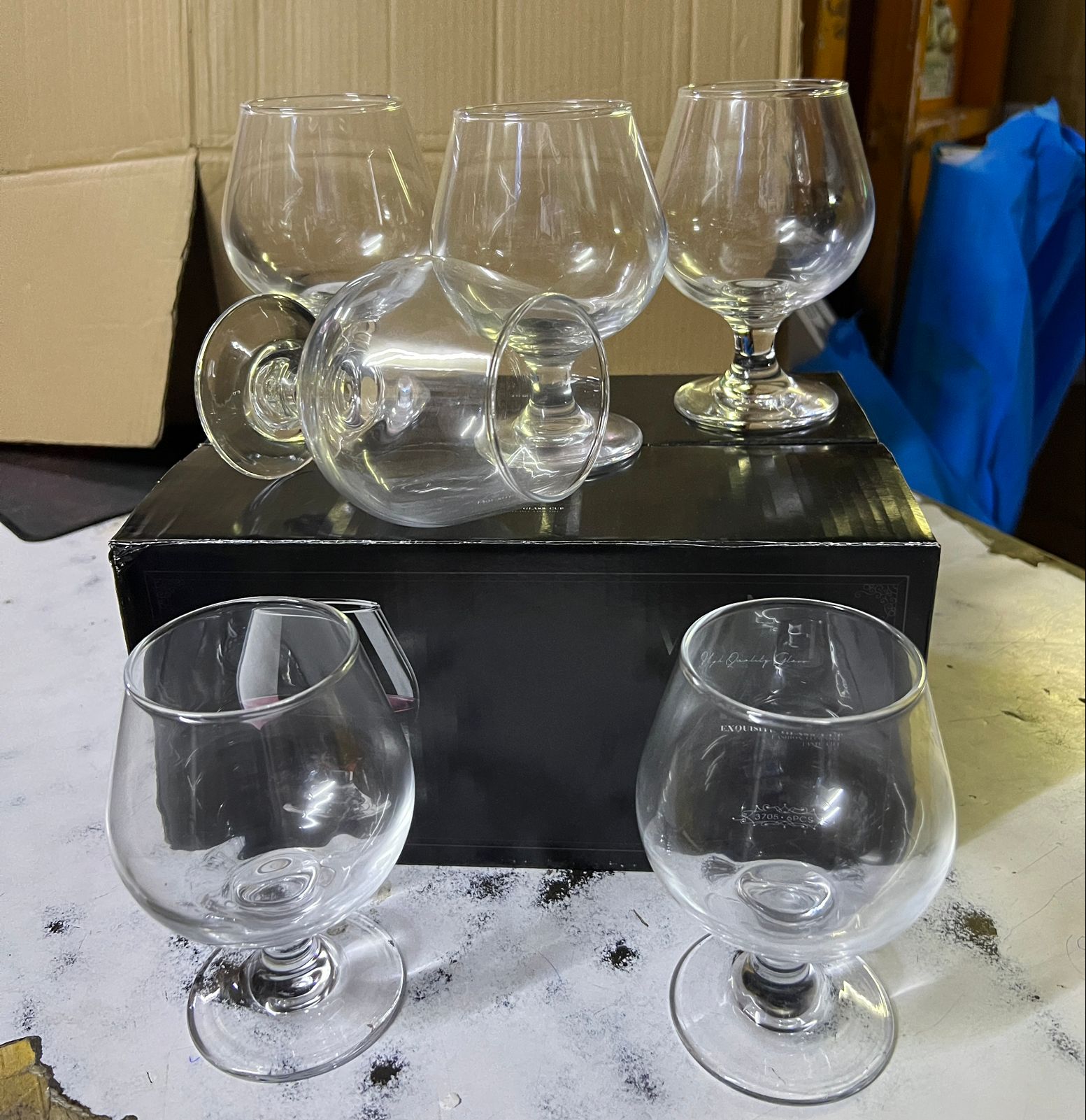 Konyag  clear wine glasses  Modern yet timeless these will be your go-to glasses for serving any beverage from whiskey, bourbon, scotch, and cocktails to wine, juice, and many more in absolute style.