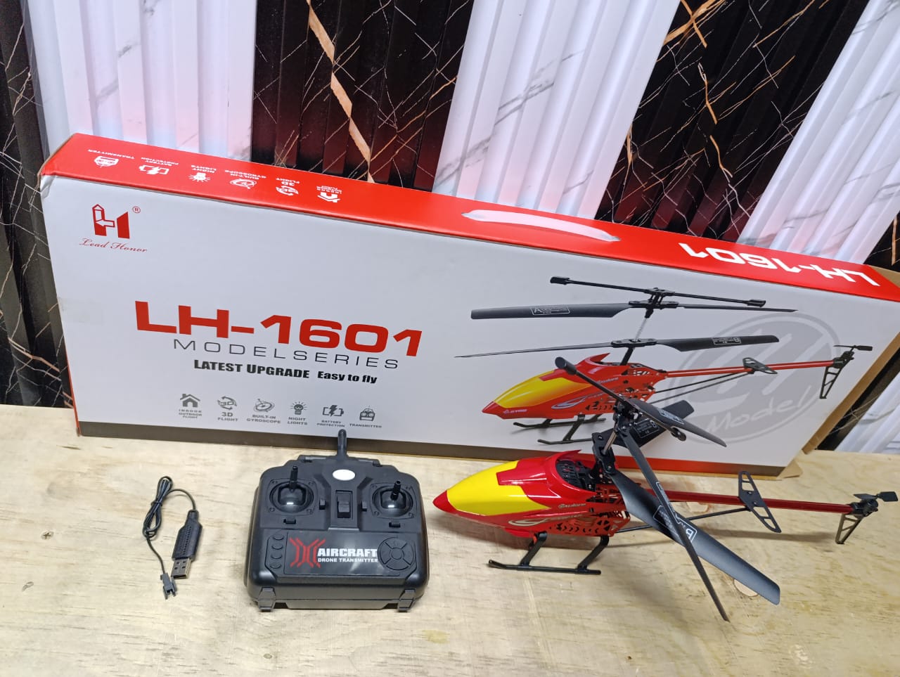BEST rechargeable remote controlled helicopter Flying Remote Control Helicopter RC Toy Aircraft Built-in the latest generation of infrared sensor,MAKING IT MORE SENSITIVE