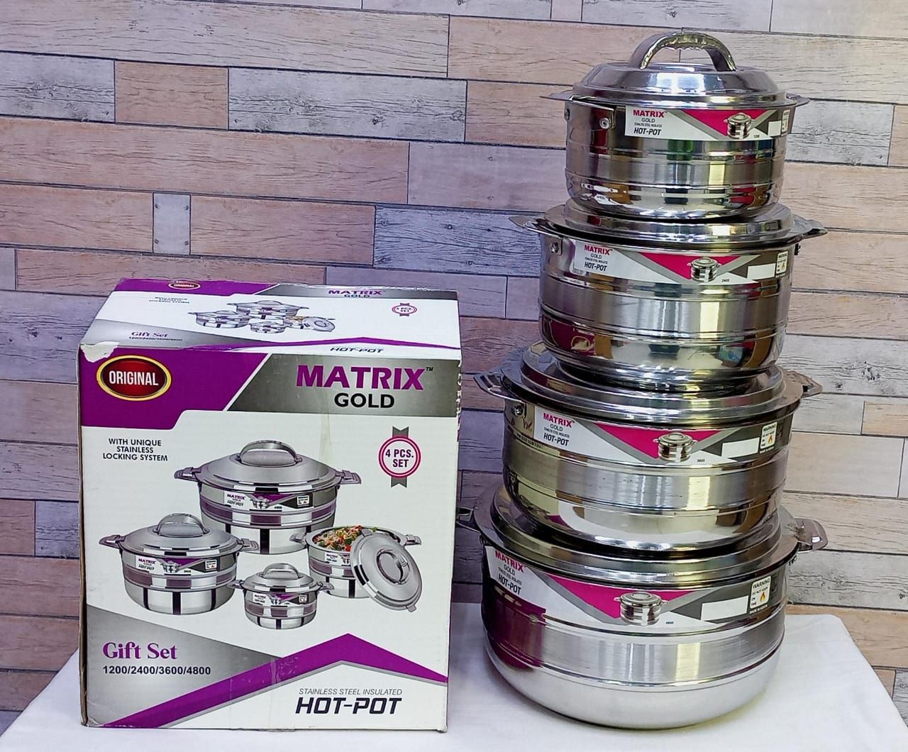 New Arrivals 4pcs of Matrix Gold Casserole Hotpots with Unique Stainless Locking Food Warmer Hot Pot, Serving Dishes Serveware Set  (4800 ml, 3600, 2400 and 1200ml)