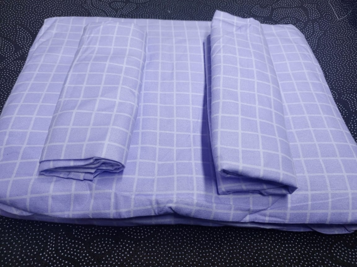 4 pcs of 5*6  Bedsheet Set Comes as 2pcs of Bedsheets and 2pcs of Pillow Cases Bedding Set