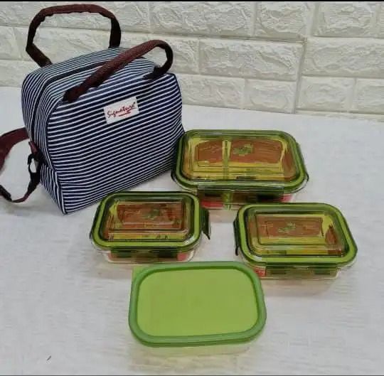 4 Pcs Glass Containers with Air Tight Locking Lids and a Thermal Bag Glass Food Storage Containers Lunch Box Casserole