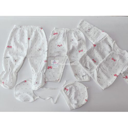 CLEARANCE OFFER Lucky Star 5PCs Warm Newborn Baby Unisex Set Of Sweater/2trauser/cap/bib