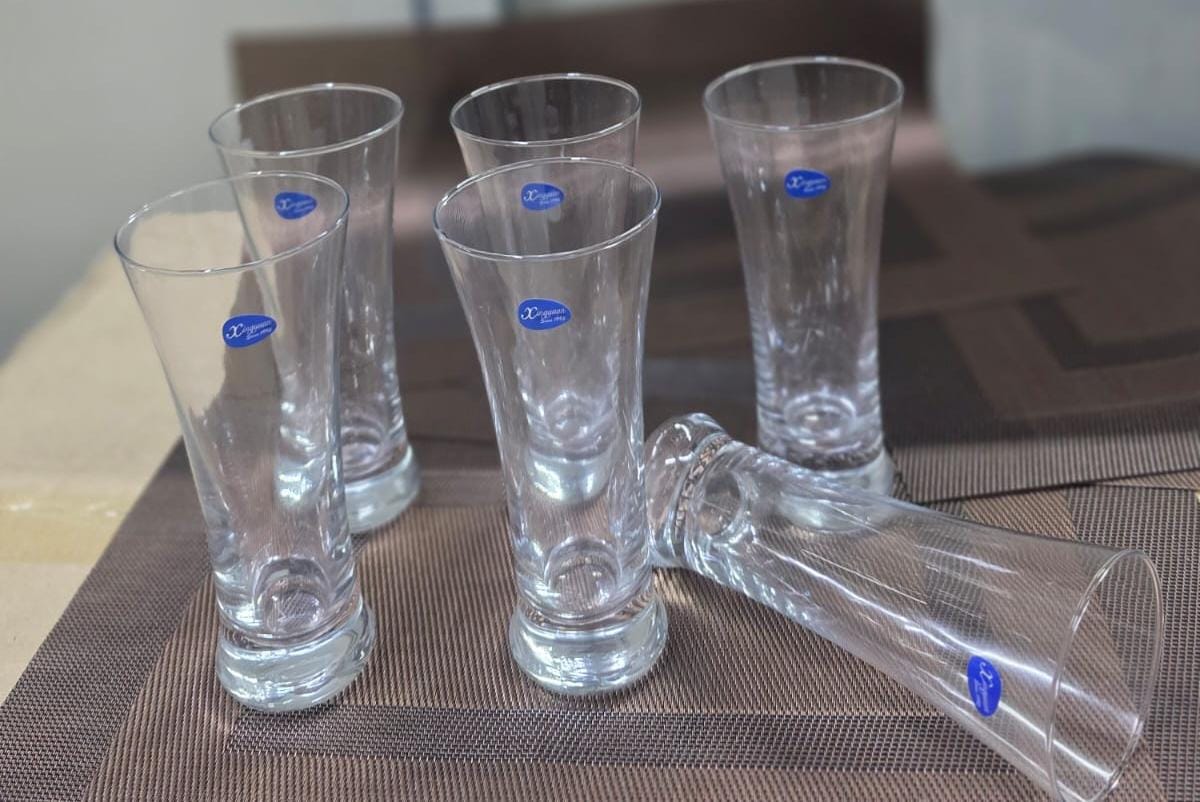 6 pcs horn beer glasses 
320 ml vaso pilsner glasses. Elevate your mid-week pint or weekend stout with these 500ml glass set. The gently curving silhouette keeps bubbles lively and foam lofty.