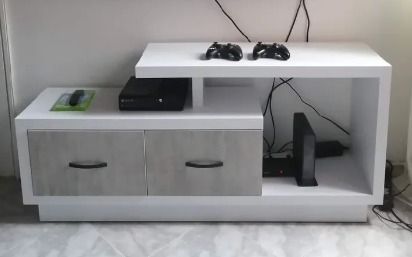 SEALSPIRO-2 MODERN WOODEN TV STAND (5FT-SIZE)