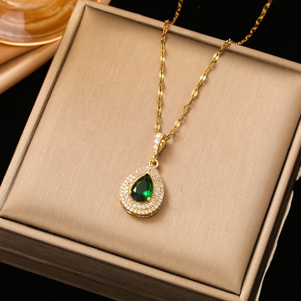 Women's Korean Style Light Full Green Gem Waterdrop Titanium Steel Necklace, Fashion Simple Versatile Jewelry