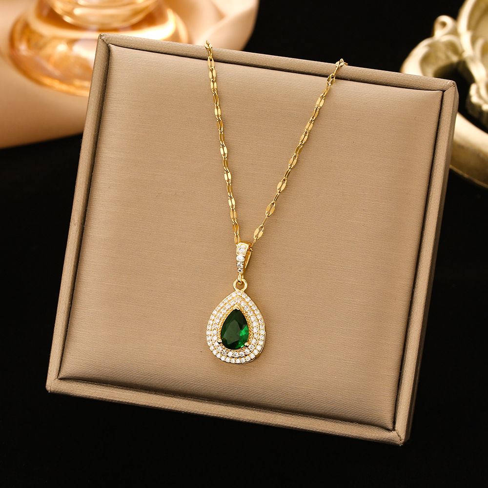 Women's Korean Style Light Full Green Gem Waterdrop Titanium Steel Necklace, Fashion Simple Versatile Jewelry