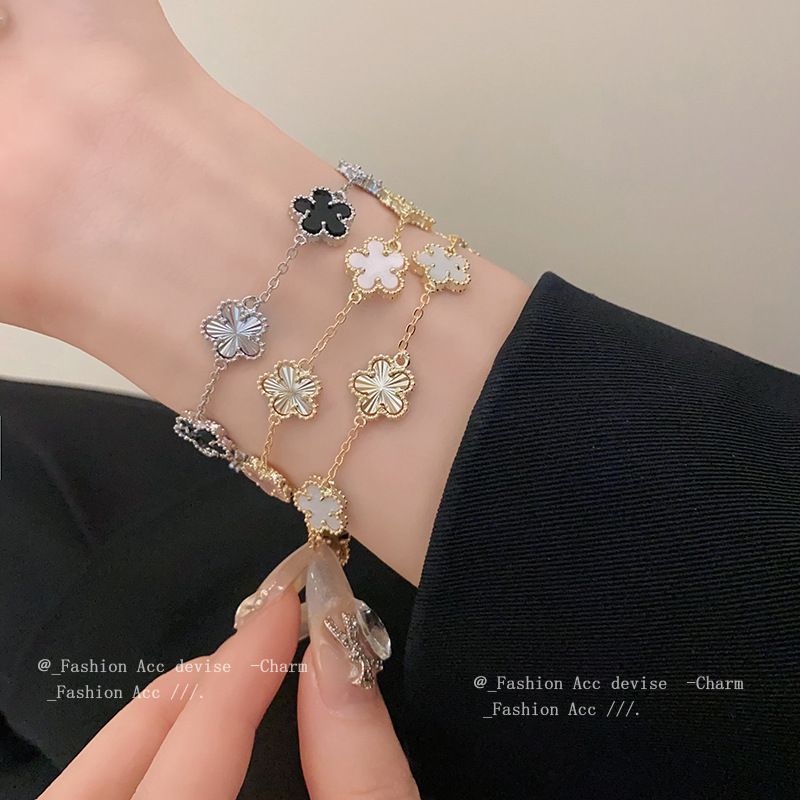 Women's Gold Color Flower Bracelet & Chunky Chain Jewelry Set, Elegant Anti-allergy Lightweight Hand & Neck Accessories