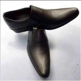 Good Quality Men's Official Pure Leather Slip On Black Plain Shoes.
