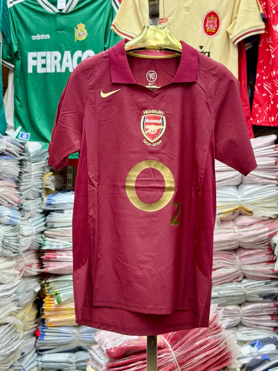 GOOD QUALITY AUTHENTIC ARSENAL 2005 2006 HOME JERSEY.