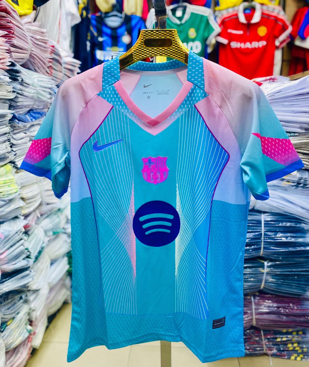 Authentic Good Quality 25/26 Barcelona Limited Edition Jersey.