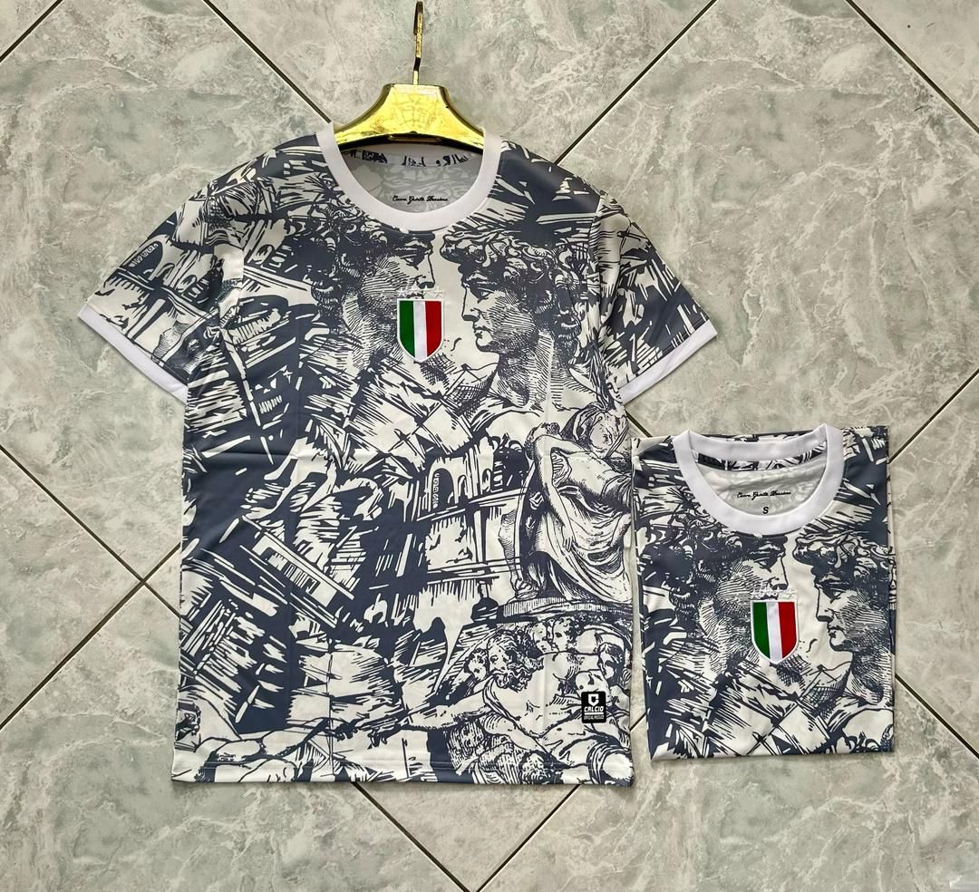 Good Quality Authentic Italy Special 2024/25 Training Jersey.