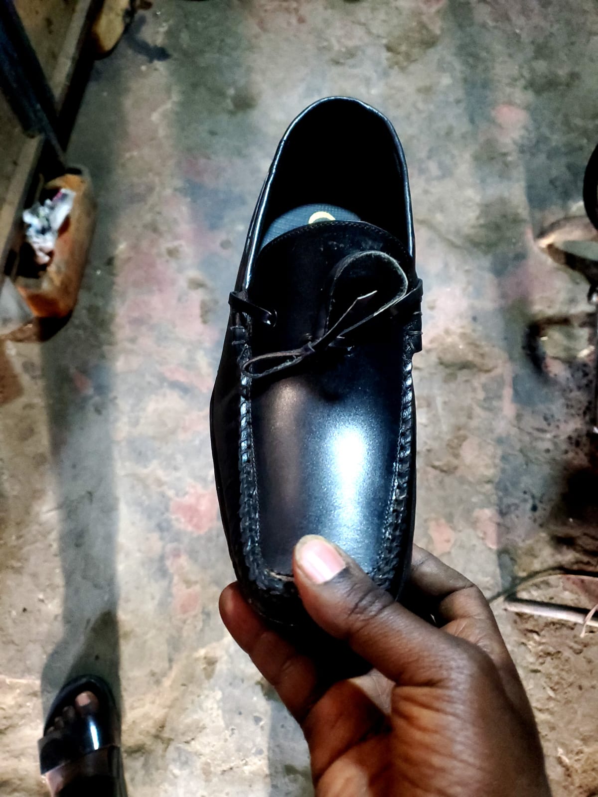 Good Quality Black Color Stylish Leather Loafers For Men.