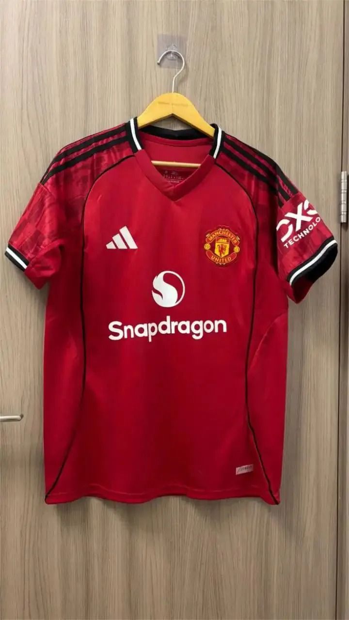 Manchester united jersey 2025/2026 Man United New 25/26 Home Red Man United jersey t-shirt