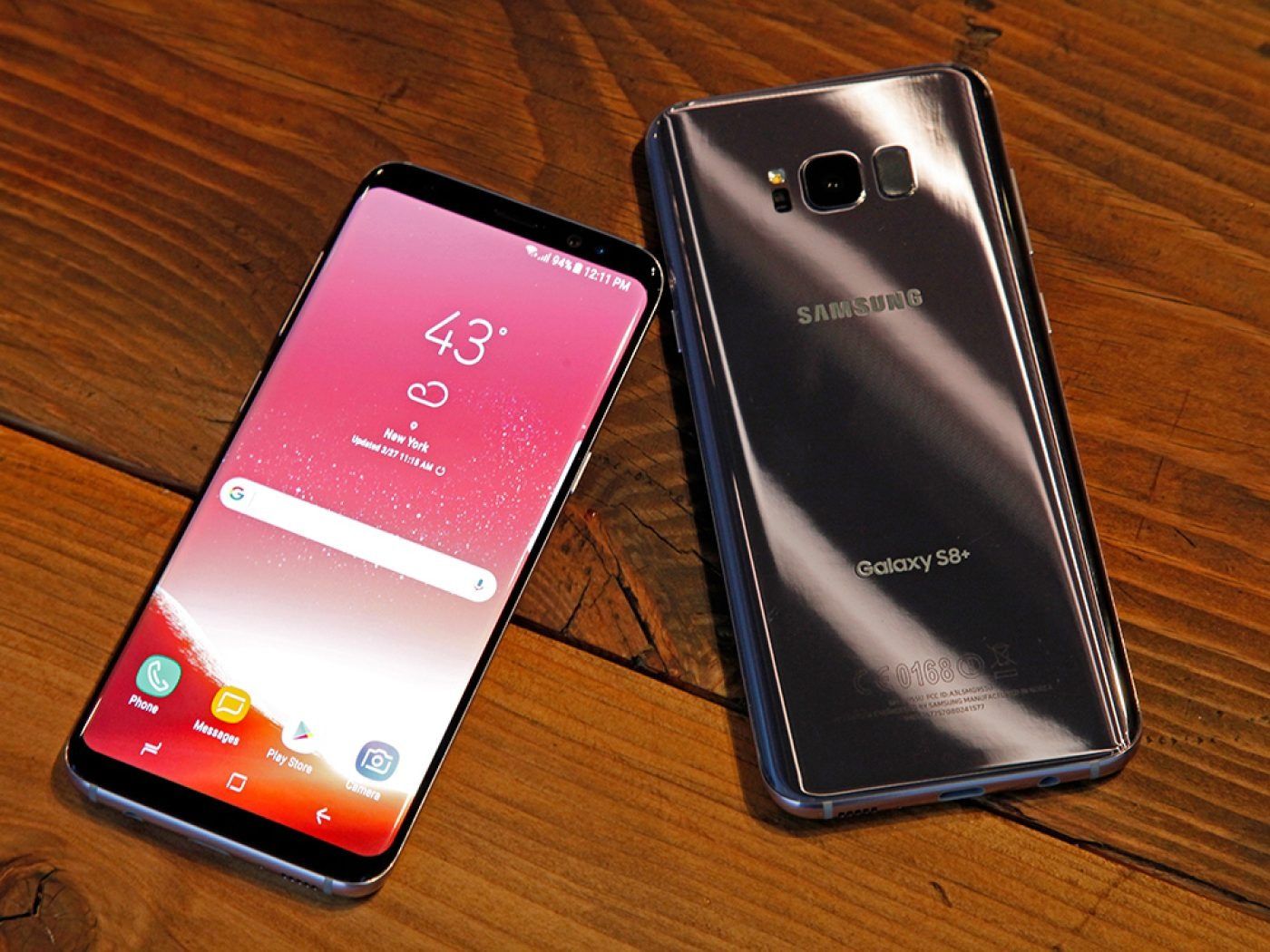 SAMSUNG GALAXY S8+ 128GB ROM 4GB RAM DISPLAY 6.20 INCHES REAR CAMERA 12MP FRONT CAMERA 8MP FINGERPRINT UNLOCK CURVED SUPER AMOLED DISPLAY