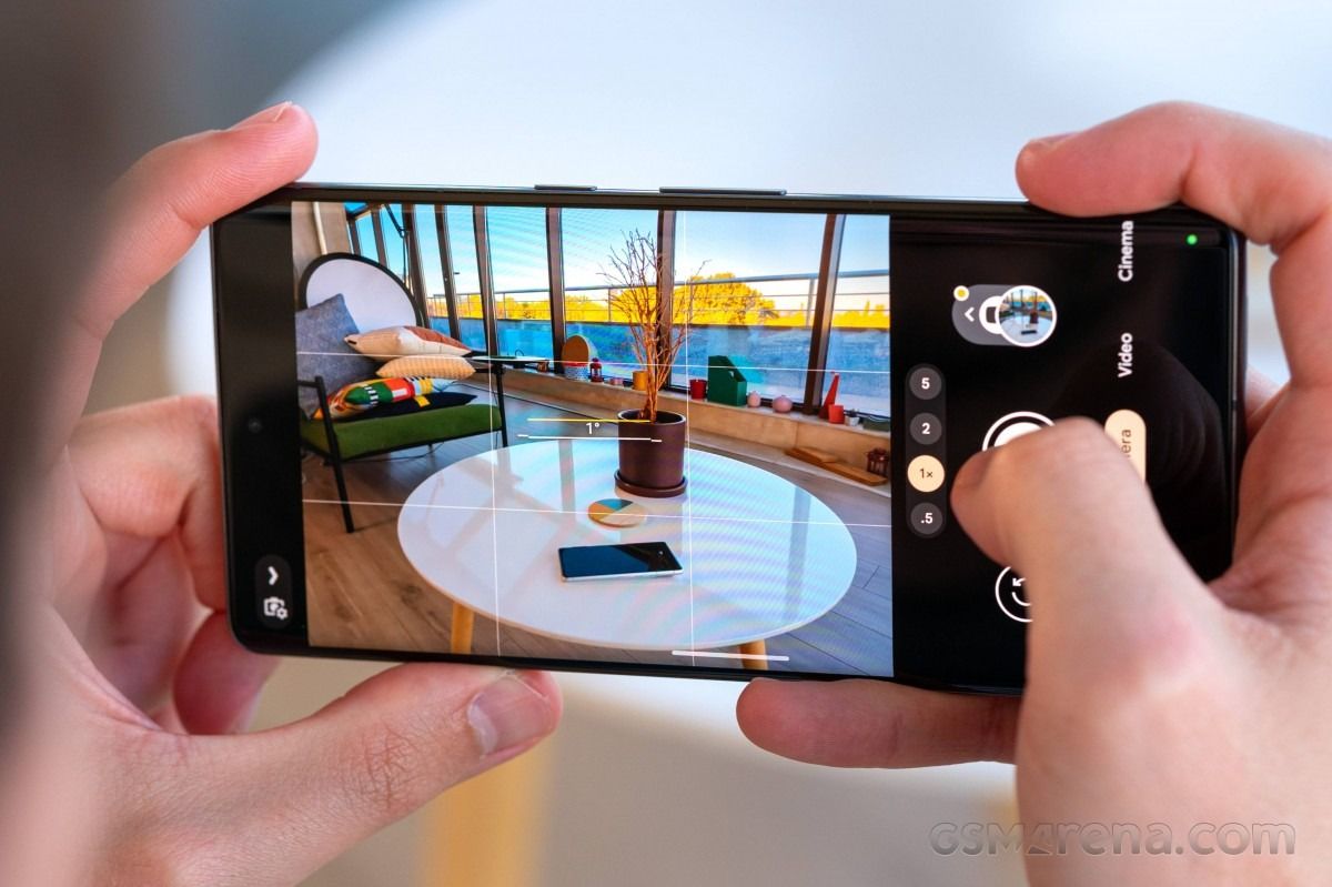 REFURBISHED GOOGLE PIXEL 7 PRO 12GB RAM 128GB ROM DISPLAY 6.7 INCHES REAR CAMERA 50MP + 48MP + 12MP FRONT CAMERA 10.8MP ANDROID 15 BATTERY 5000MAH  BLACK