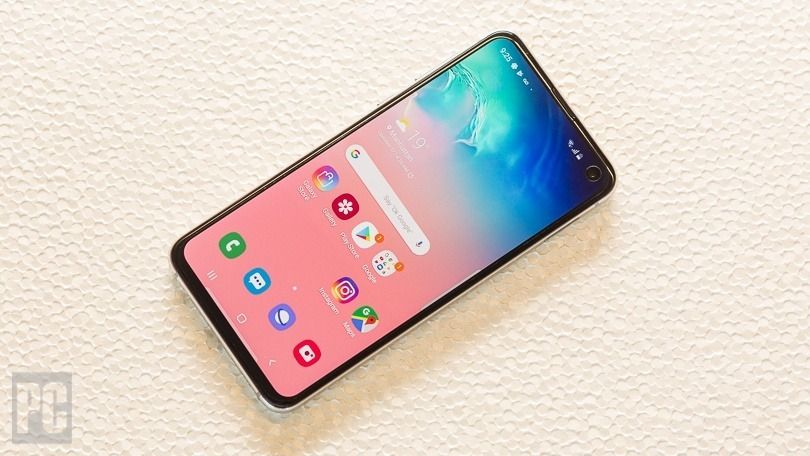 REFURBISHED SAMSUNG S10E 128GB ROM 6GB RAM DISPLAY 5.8 INCHES REAR CAMERA 12MP + 16MP FRONT CAMERA 10MP ANDROID 12 BLUE