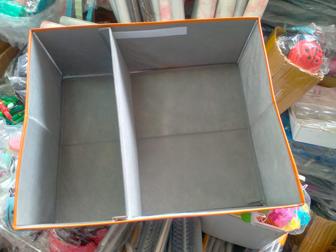 *FOLDABLE PADDED STORAGE BOX*
◼️ *Material*; Non- woven fabric
◼️Very strong 
◾ *Features*: Foldable, padded
◼️ *Application*:Clothes, sundries,underwear



Available at the shop