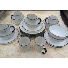 Elegant White 24pc Ceramic Dinnerware with Black Rim – Side Plates, Bowls, Mugs & Dinner Plates – Microwave & Dishwasher Friendly