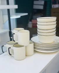 Elegant White 24pc Ceramic Dinnerware with Black Rim – Side Plates, Bowls, Mugs & Dinner Plates – Microwave & Dishwasher Friendly