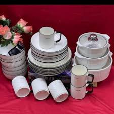 CONCISE DINNER SET 28PCS Japanese Porcelain Dinnerware Set for 6, Includes 10.5" Ring Plates, 9.5" Ring Plates, Mugs, Soup Bowls, Ceramic Hotpots & Salt Shaker, Elegant Minimalist Tableware