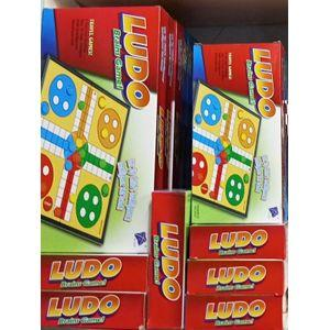 Ludo Portable Travel Family Kids Board Game – Compact Foldable Classic Dice Game for Children & Adults, Fun Indoor & Outdoor Entertainment for Home, Travel, and Parties