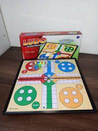 Ludo Portable Travel Family Kids Board Game – Compact Foldable Classic Dice Game for Children & Adults, Fun Indoor & Outdoor Entertainment for Home, Travel, and Parties