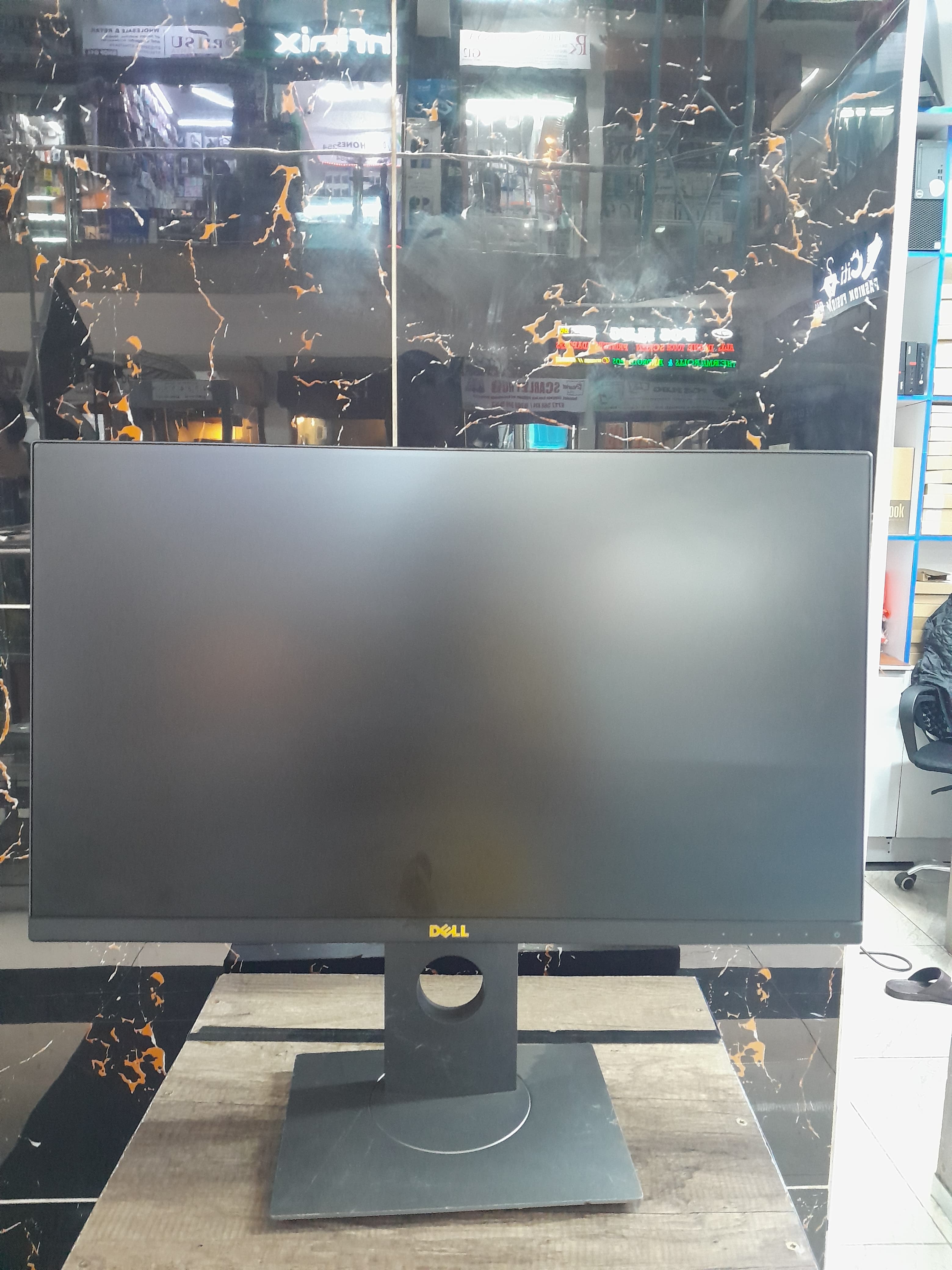 Refurbished Dell 24" Edge to Edge Monitor with HDMI