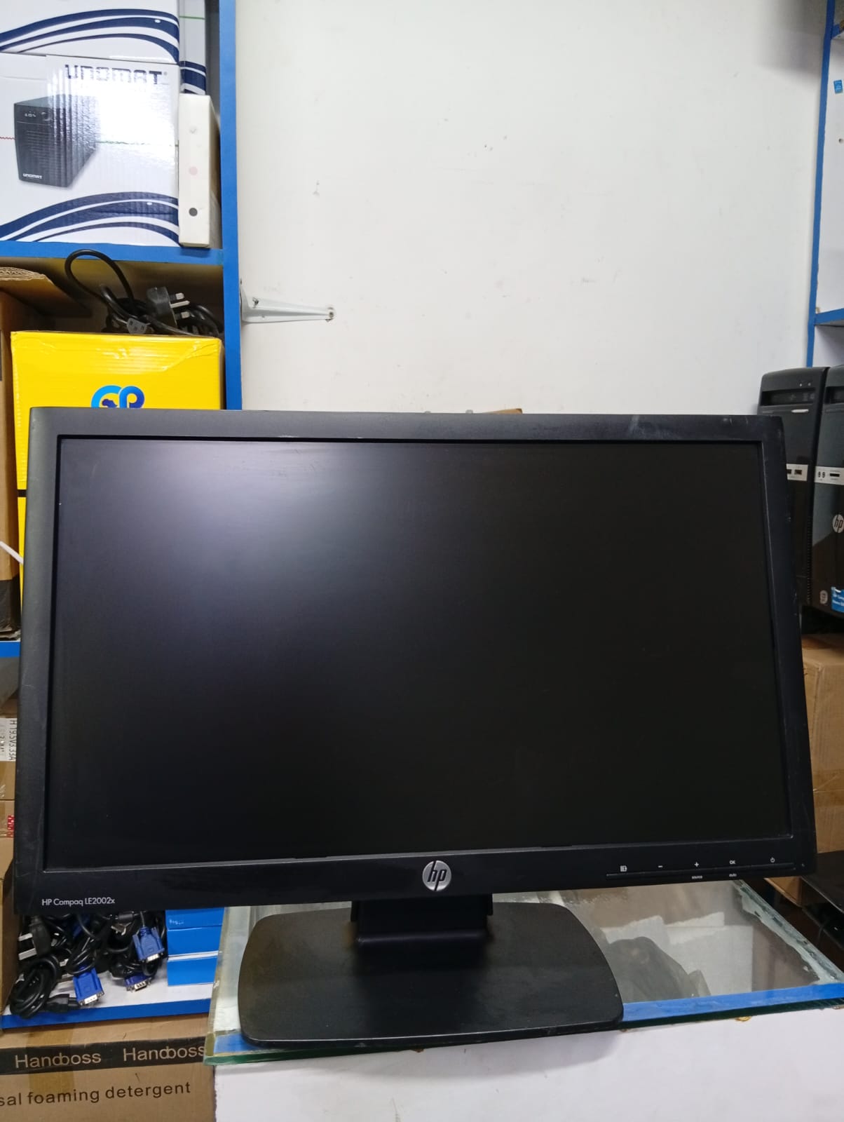 HP 20-Inch Widescreen LCD-LED TFT-Crisp & Clear Display for Work and Entertainment