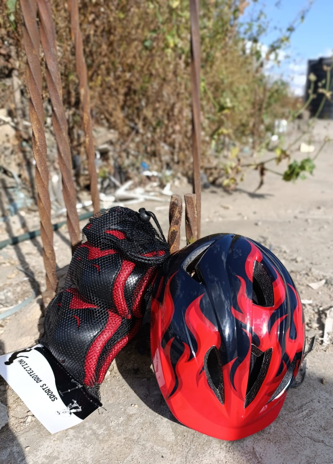 🌾Super Brand🌾Hard helmet and guards for kids.Kids Protective Gear Set Roller Skating Skateboard BMX Scooter Cycling Knee Elbow Wrist Pads and Helmet