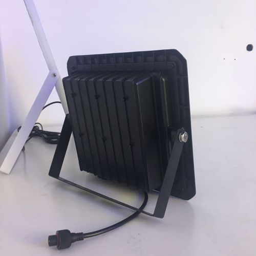 Solar Light 100W Automatic Light ON / OFF Solar Light LED SOLAR SECURITY FLOOD LAMP