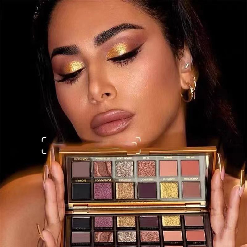 Huda beauty 18-Color Golden Rose Gold Eyeshadow Palette with Glitter and Shimmer for Glamorous Makeup