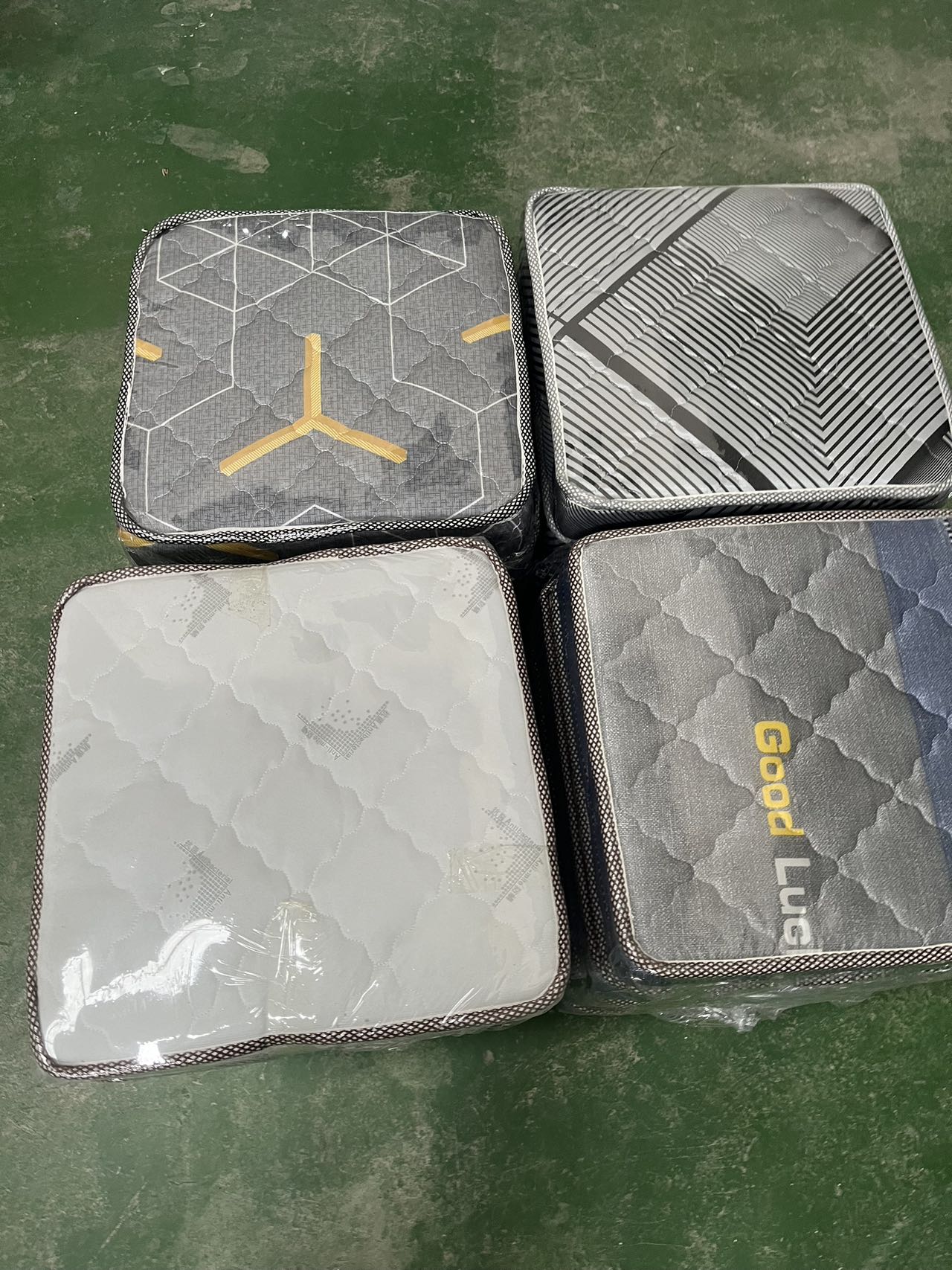 Fashion Cushion for Home Sofa Cushion Living Room Cushion very Comfortable and Long Lasting Cushion for Sitting Chair Cushion Good Quality Cushion 5PCS cushion  inside ,same color