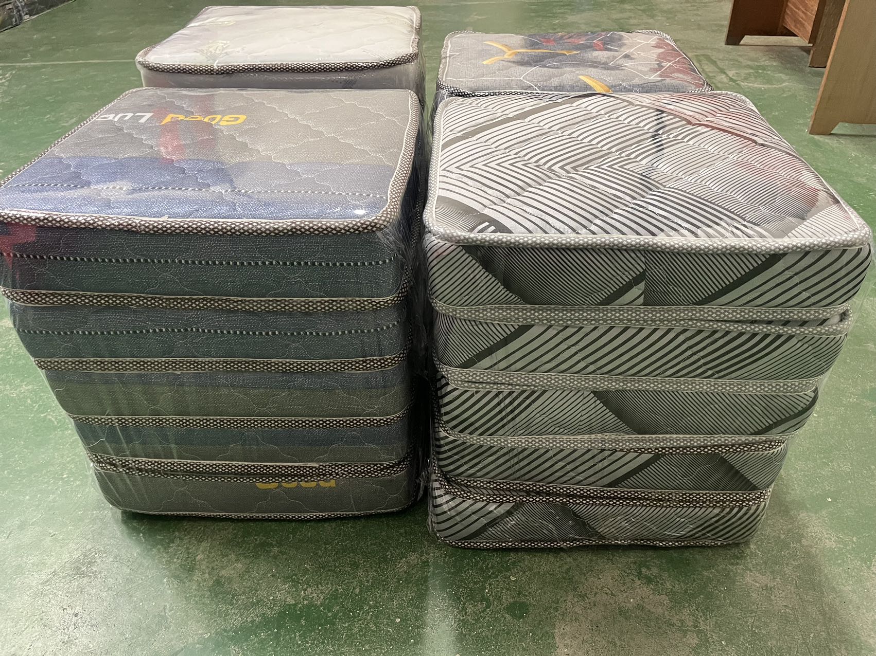 Fashion Cushion for Home Sofa Cushion Living Room Cushion very Comfortable and Long Lasting Cushion for Sitting Chair Cushion Good Quality Cushion 5PCS cushion  inside ,same color