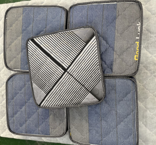 Fashion Cushion for Home Sofa Cushion Living Room Cushion very Comfortable and Long Lasting Cushion for Sitting Chair Cushion Good Quality Cushion 5PCS cushion  inside ,same color