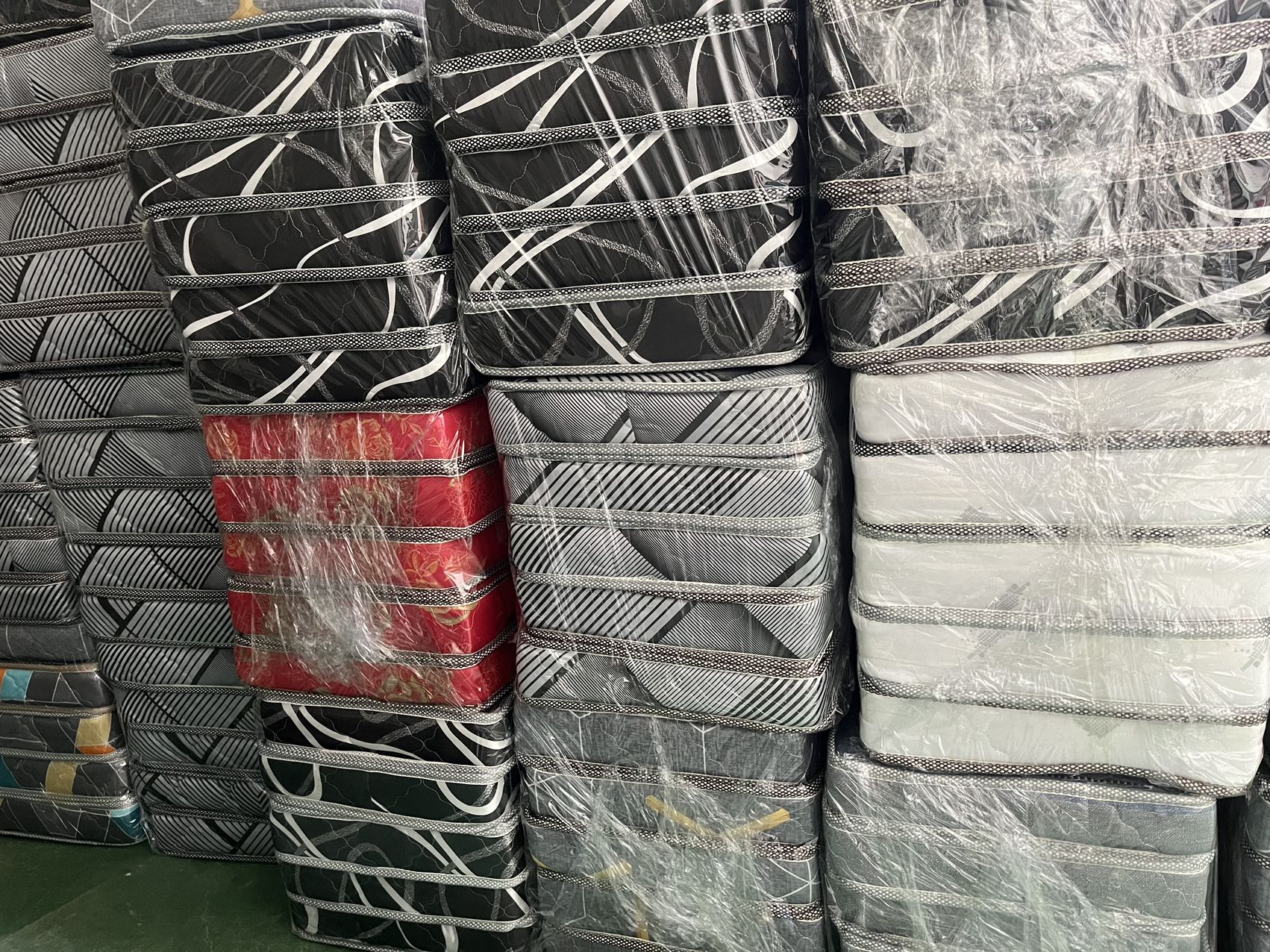 Fashion Cushion for Home Sofa Cushion Living Room Cushion very Comfortable and Long Lasting Cushion for Sitting Chair Cushion Good Quality Cushion 5PCS cushion  inside ,same color