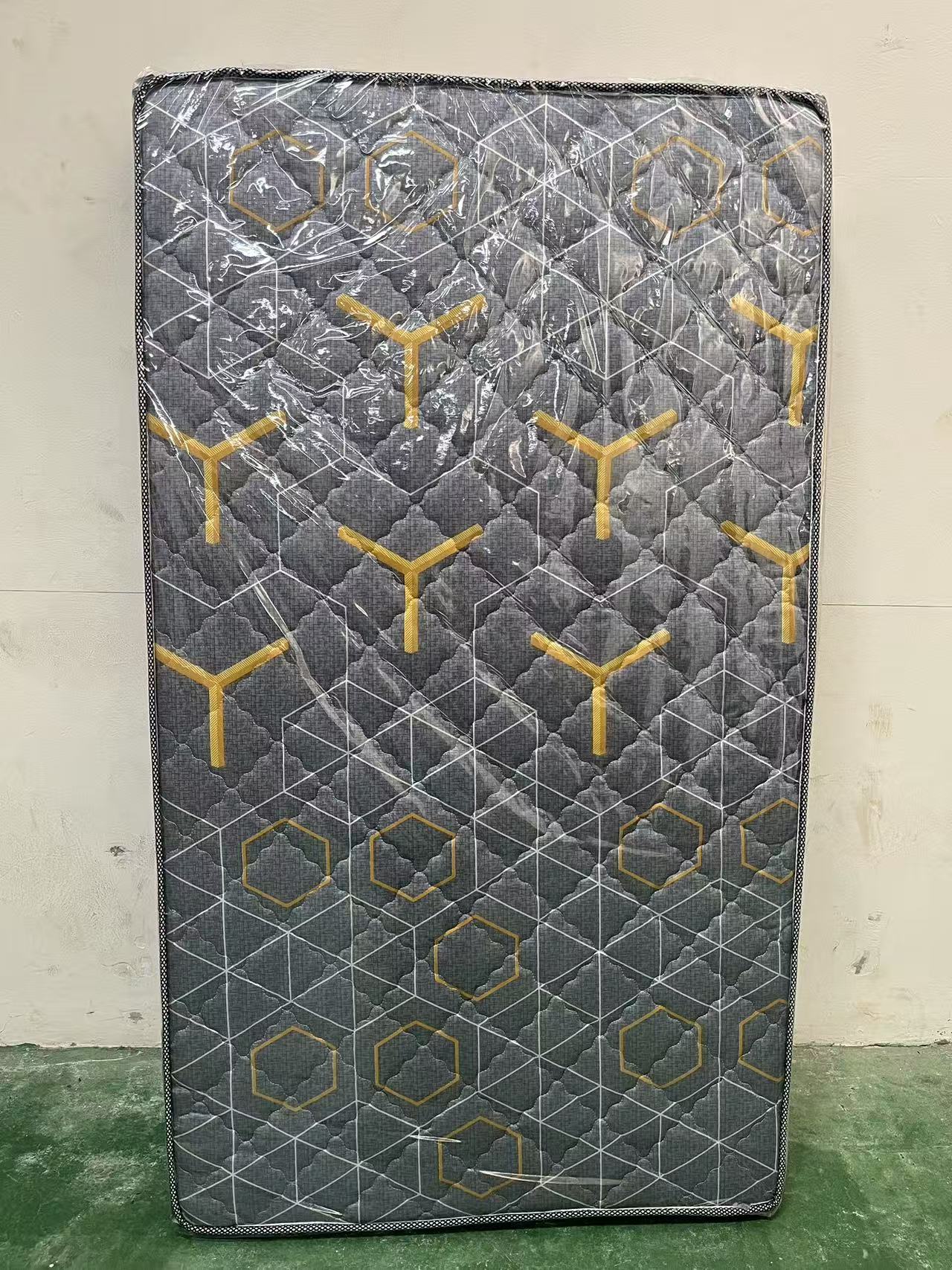Vivo High-end Mattress Super High Density Quilted Home Living Bed Room Soft and long-lasting Mattress Comfy and Health Mattress from Factory Directly Black & Brown & Gray Good quality Best price for U