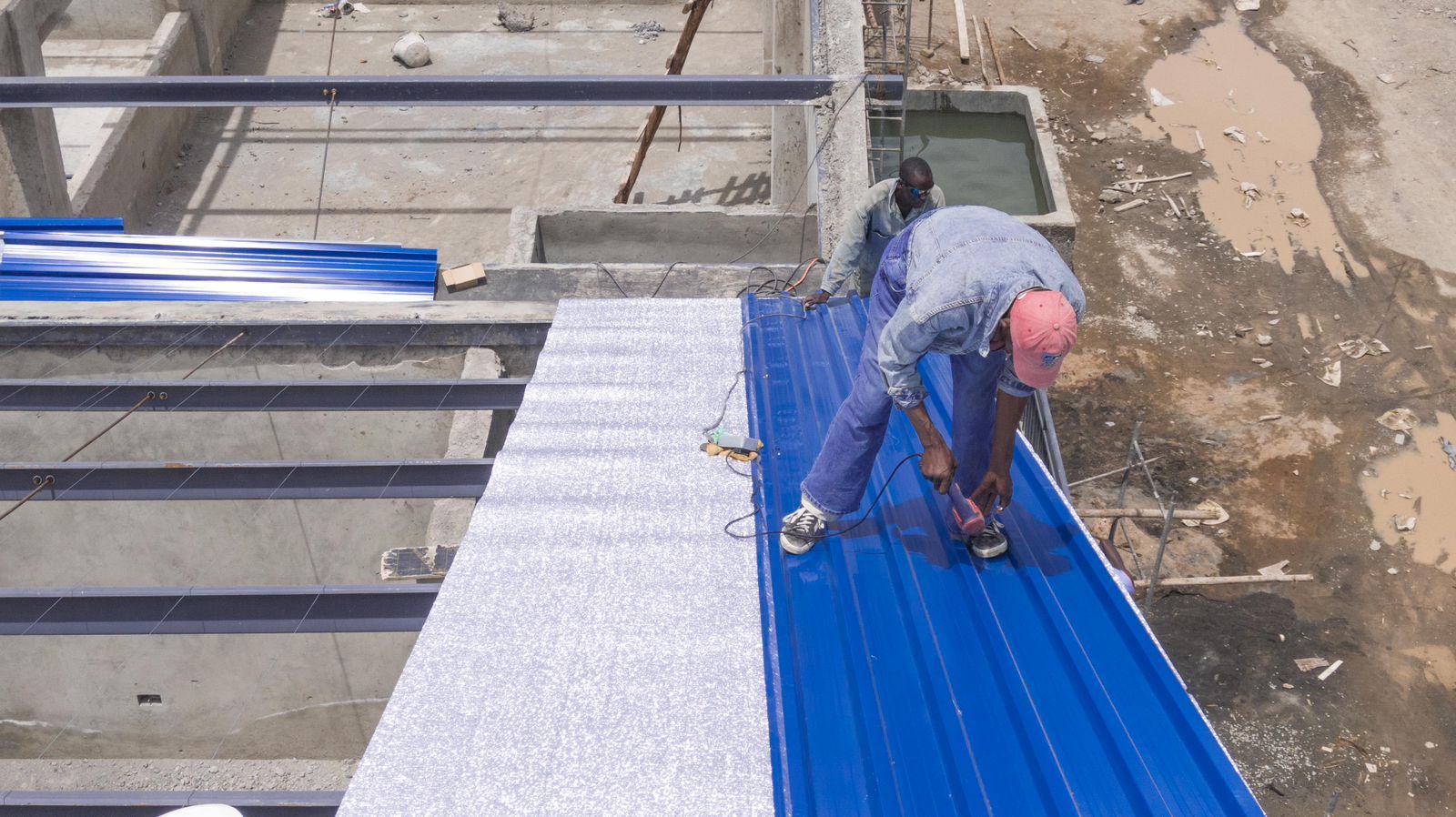 Thermal Insulation Foam Roll 1.9m x 50m – 3mm/5mm/10mm – Roof & Garden Heat Barrier for Warehouses,Double Sizes Foil Heat Insulation, Hotels & Homes，Make Your Work & Living Spaces More Comfortable