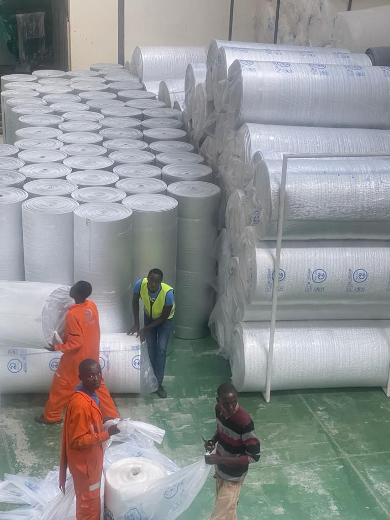 Thermal Insulation Foam Roll 1.9m x 50m – 3mm/5mm/10mm – Roof & Garden Heat Barrier for Warehouses,Double Sizes Foil Heat Insulation, Hotels & Homes，Make Your Work & Living Spaces More Comfortable