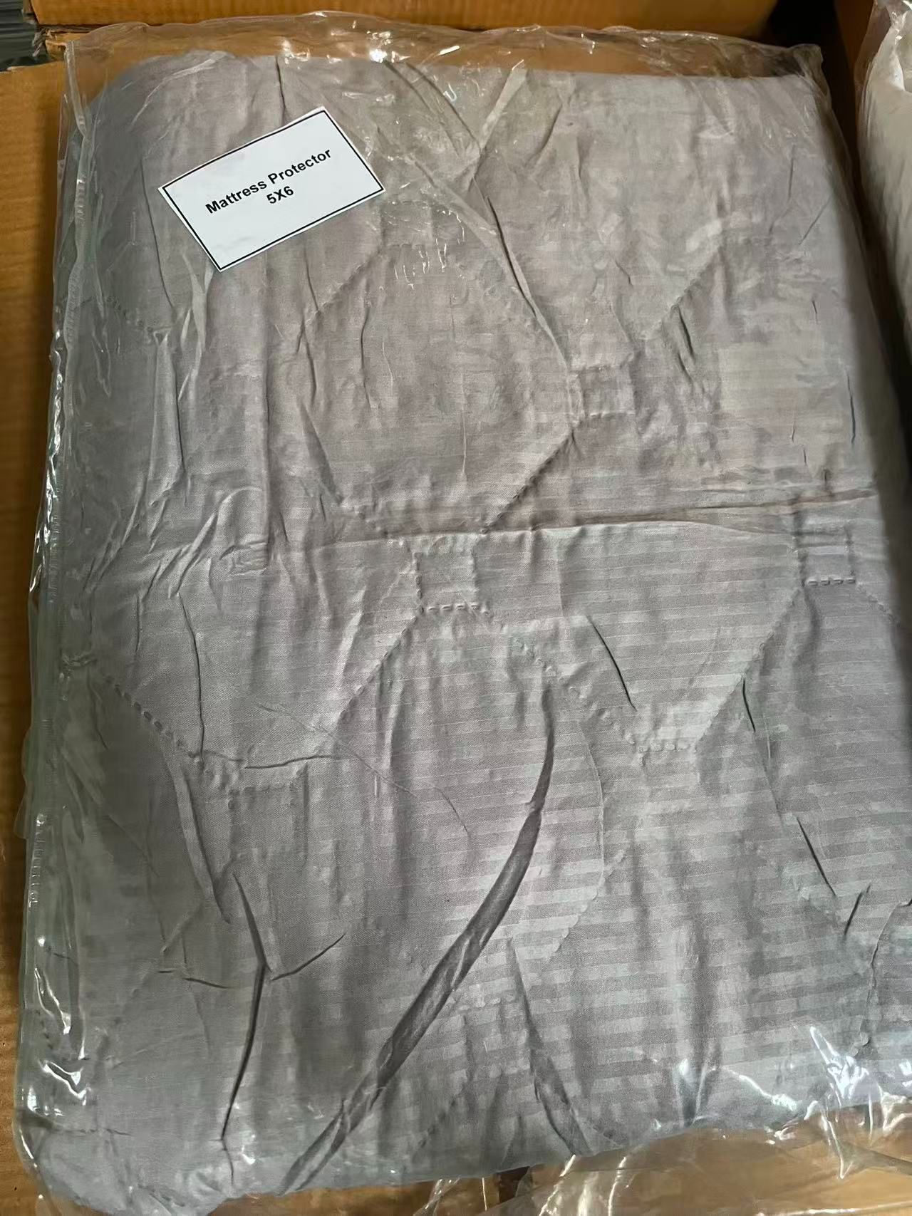 Water Proof Mattress Protector Good Quality and Soft Mattress Protector Topper Mattress Protector Waterproof Fitted Sheet Soft Quilted Fitted Breathable Waterproof Mattress Pad Cover Bed Sheet