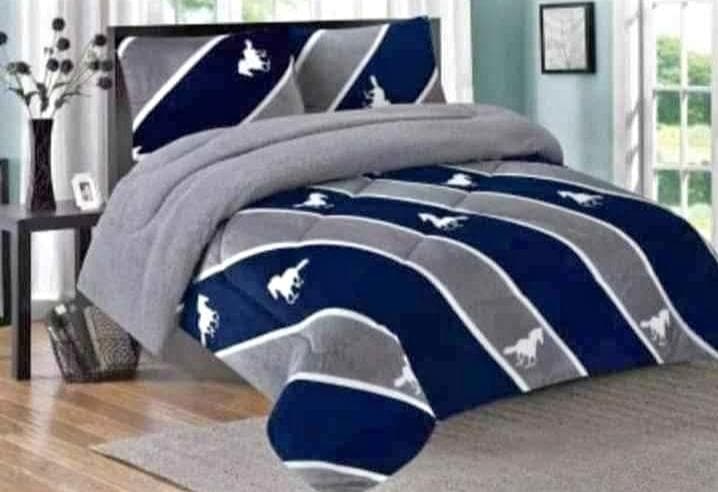 Generic Soft Velvet Woolen Duvet 1Piece 5*6 The set contains a single ply blanket , The Woole blanket is soft, durable and luxurious to touch. With this you will have a very peaceful sleep. Together w