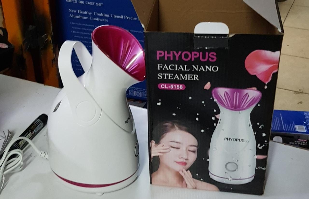 Nano facial steamer  : can use two fingers to live two cotton piece gently squeeze the blackheads, with flexible cleaner clean the skin, then
The last and the emulsion with toner.