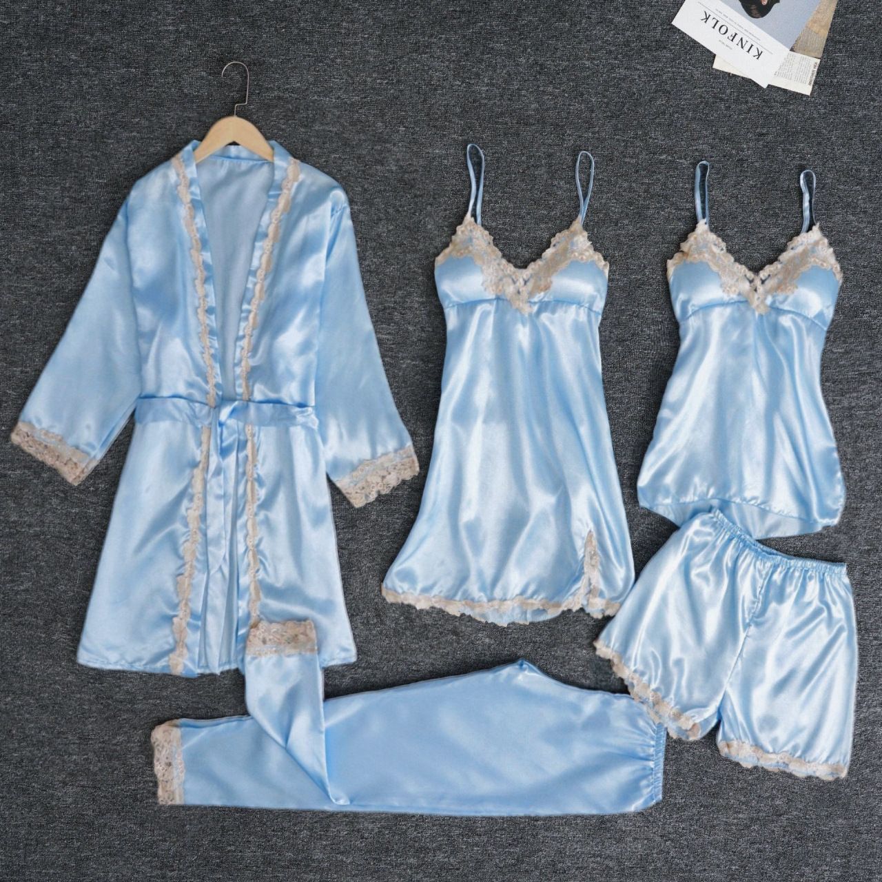 Women's Pajamas with Breast Pads Ice Silk Sexy Suspender Five-piece Pajamas Set