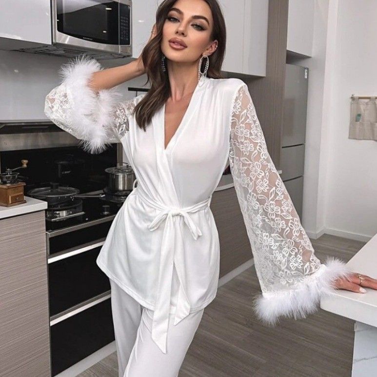 Women's Lace V-neck Long Sleeve Pajamas Robe Set